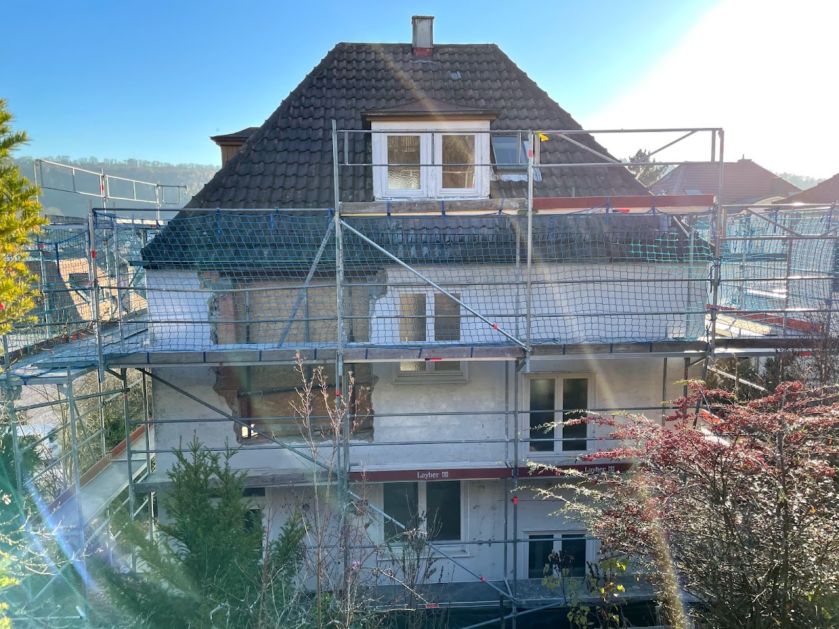 Bau und Gerüst Uno Plus Ltd